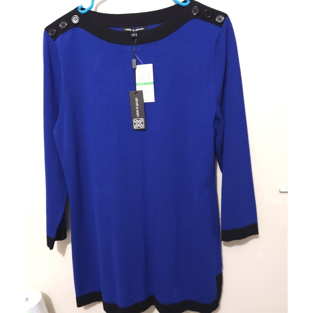 Cable and Gauge Top Sweater Size Large Royal Blue Color